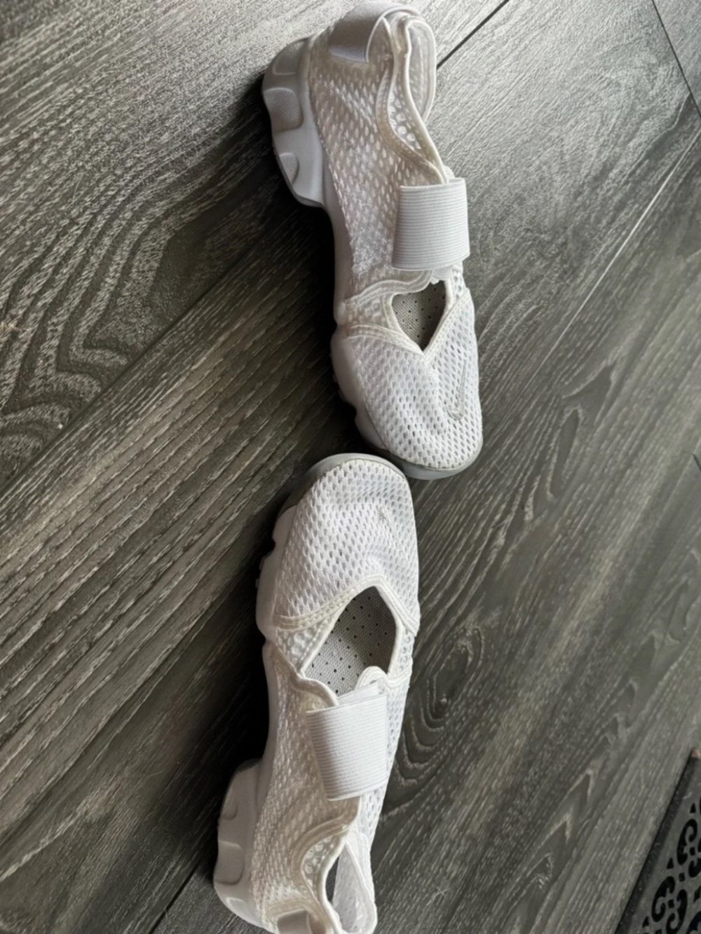 4Y Kids Nike Rifts - Picture 3 of 5